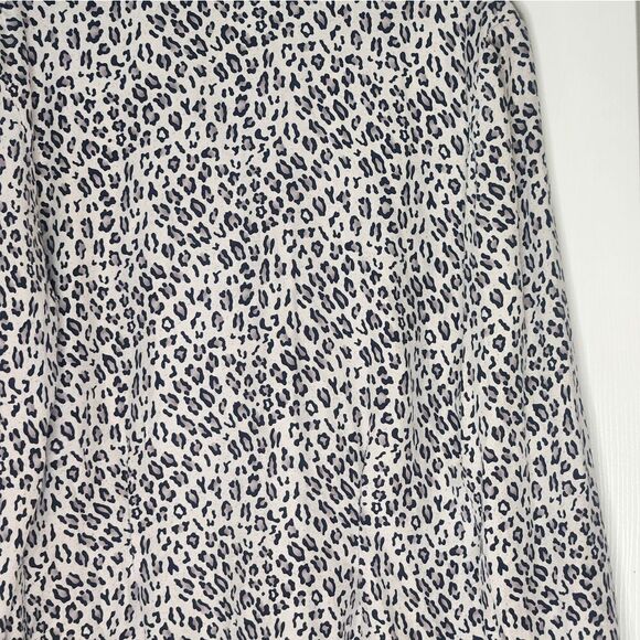 Vtg Dana Bachman 10 100%Silk ButtonDown LeopardPrint Lngslv Career Women Blouse - Picture 12 of 12